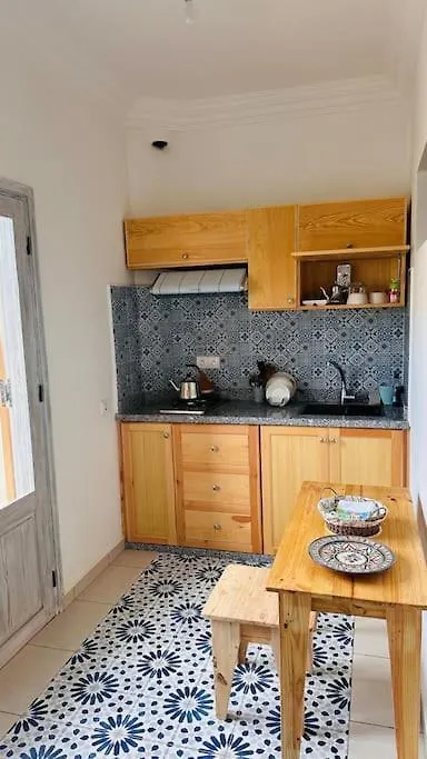 Cozy Studio Avec Kitchenette As-Sawíra 0*,  Maroko